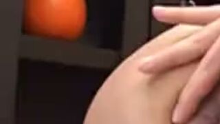 Transex_com_Boneca_na_escola_dando_rabo