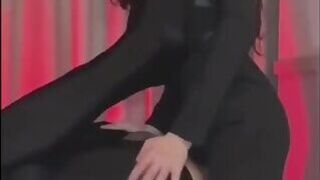 SHEMALE FUCK GUY BIG DICK