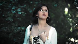 Transfixed - Gorgeous T-girl Daisy Taylor Passionately Pleasures Siri Dahl's Tight MILF Pussy