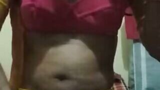 Sexy Shemale Cumming