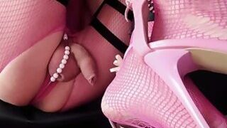 ????BarBieTCHx????????ONLyTartS sur ses Trés Hauts Talons Aiguilles. VaneSsaBiTCHx