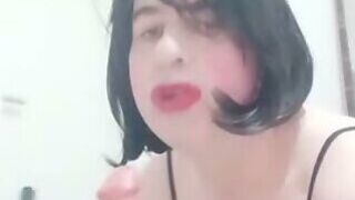 Türk Travesti Canan Yalıyor