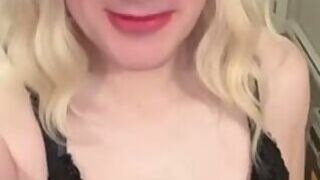 Fucked & creampie snack