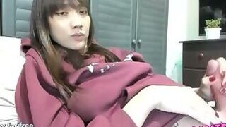 Asian Trans Hoodie Bed Webcam Moaning