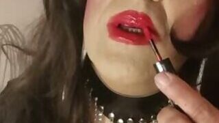 Not enough lipstick