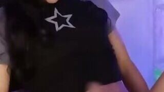 Ali cums all over herself