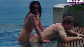 Elizabeth Stewart pounds boy in the pool