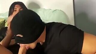 SHEMALE FUCK GUY