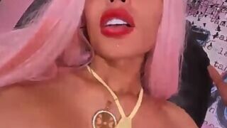 Sofía Cardenas Cumshot de tula rosada