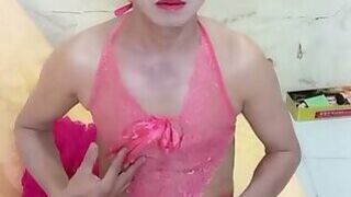 Transgender Oanh Le wears sexy porn clothes and makes a can of fuck extremely pleasure